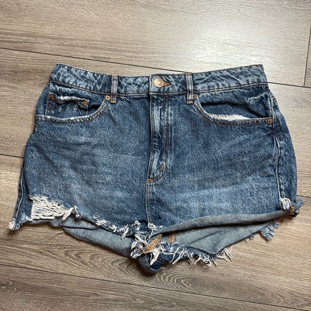 Garage denim short shorts